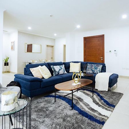Amazing 2 Bedroom Room Space Available アクラ エクステリア 写真