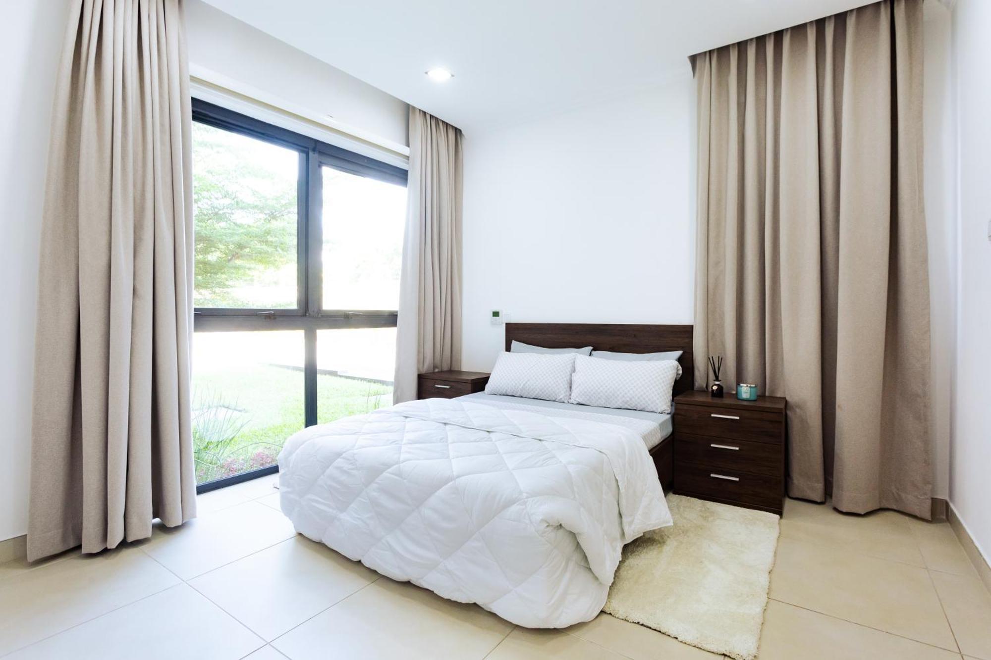 Amazing 2 Bedroom Room Space Available アクラ エクステリア 写真